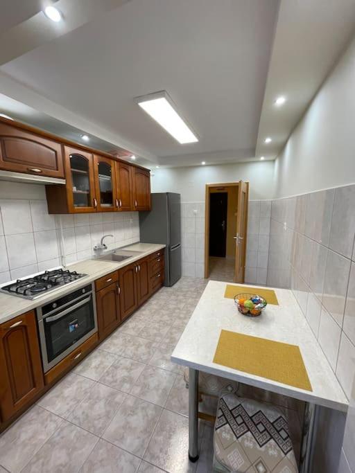 Apartment Superb Intr-O Locatie Premium ティミショアラ エクステリア 写真