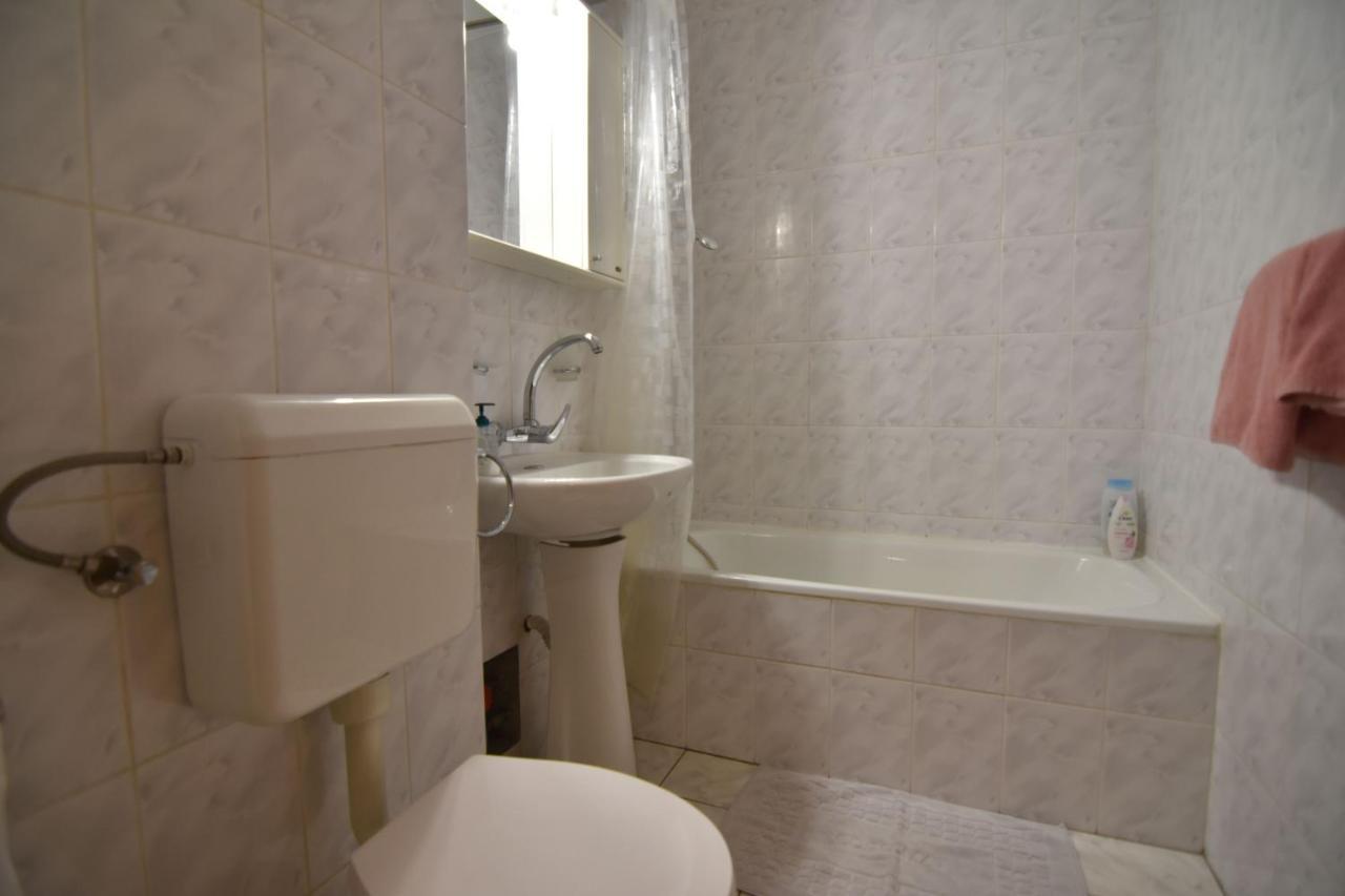 Apartment Superb Intr-O Locatie Premium ティミショアラ エクステリア 写真